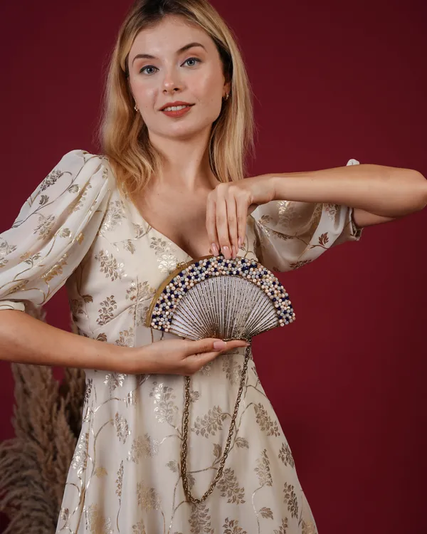 Oceara_Fan_Beaded_Clutch